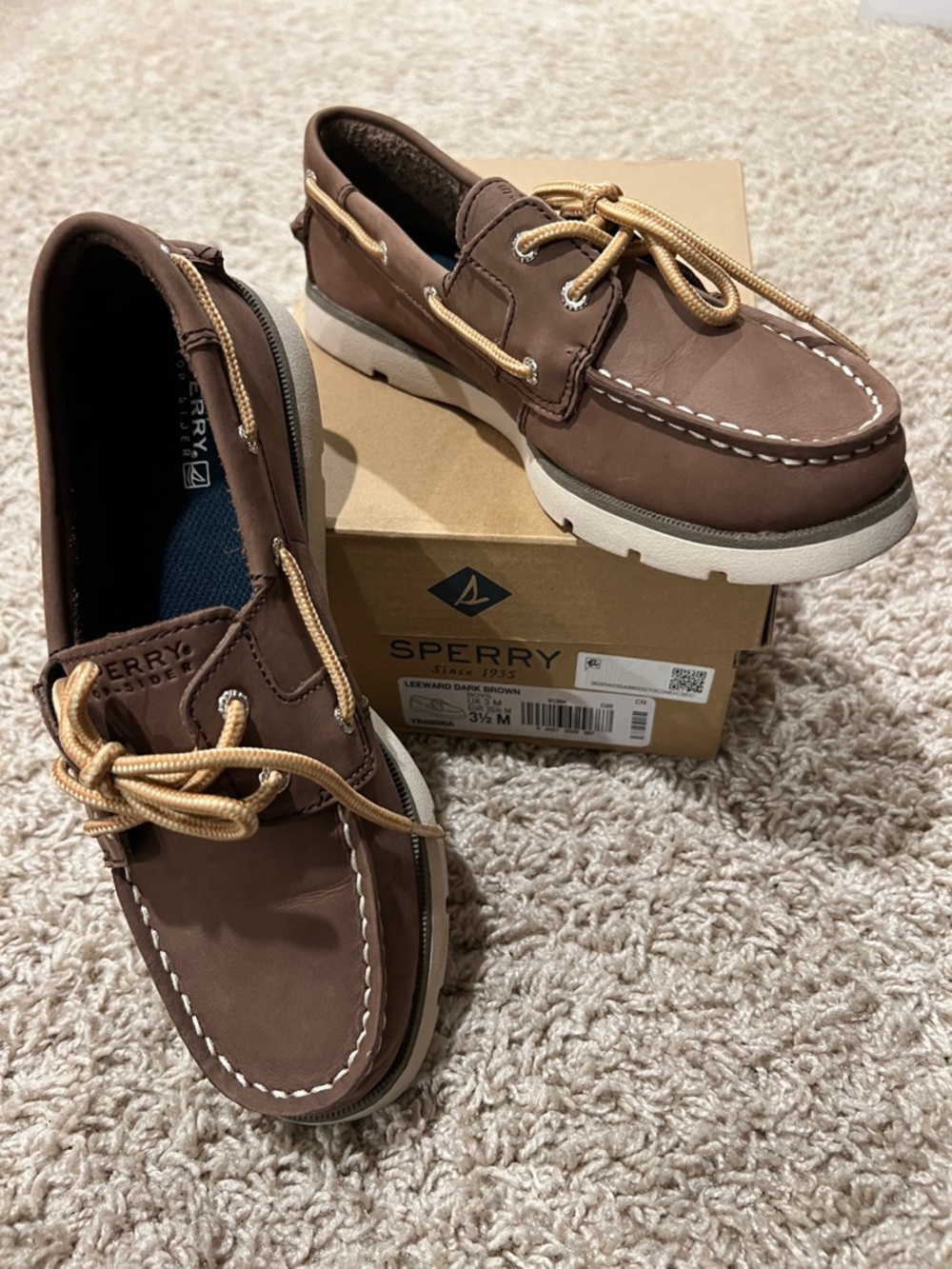 Sperry Boys Dark Brown Leather Boat Shoes with Tan Laces (sz 3.5Y)